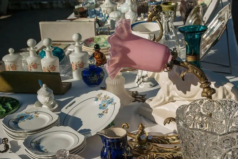 Become-a-Boot-car-Sell-or-Flea-Market-Expert