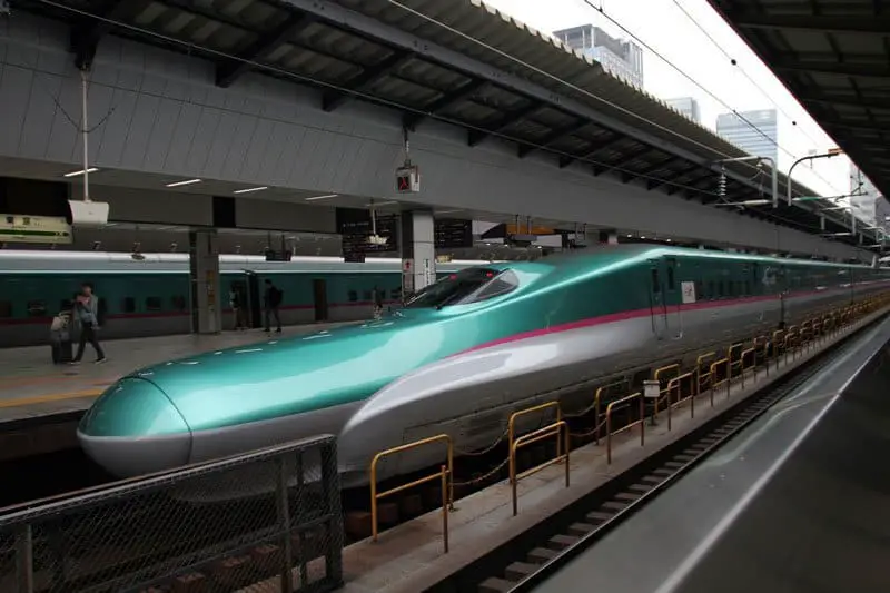 Bullet-Trains-Japan