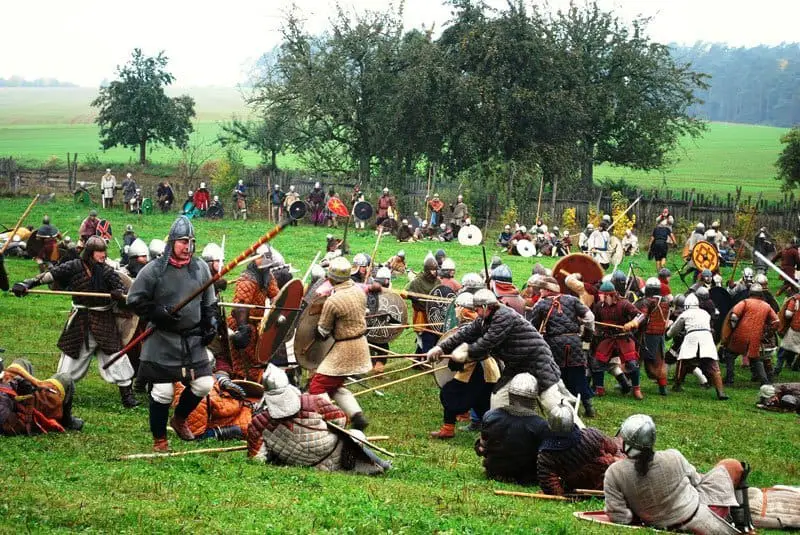 Discover-LARPing