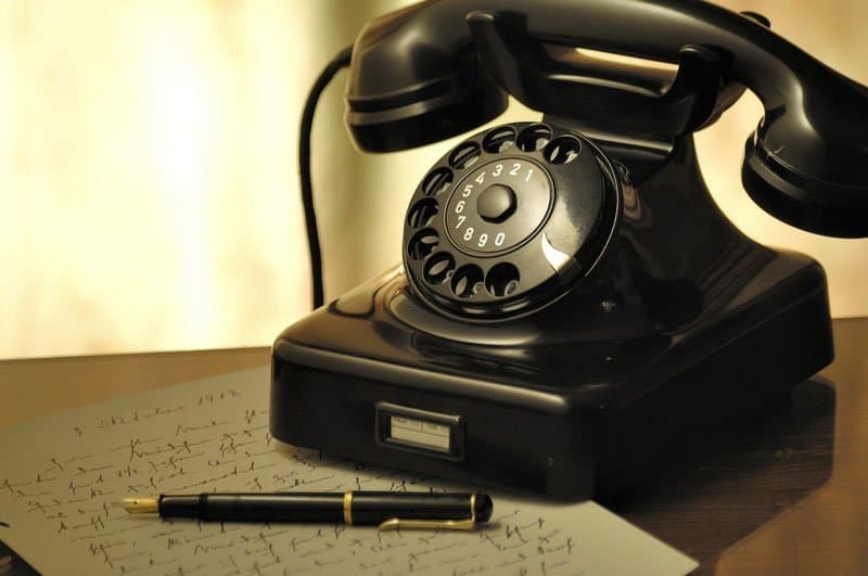 Helpline-Telephone