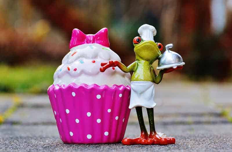 showstopper-retirement-cake