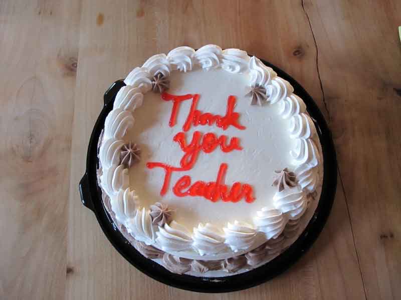 teacher-retirement-cake